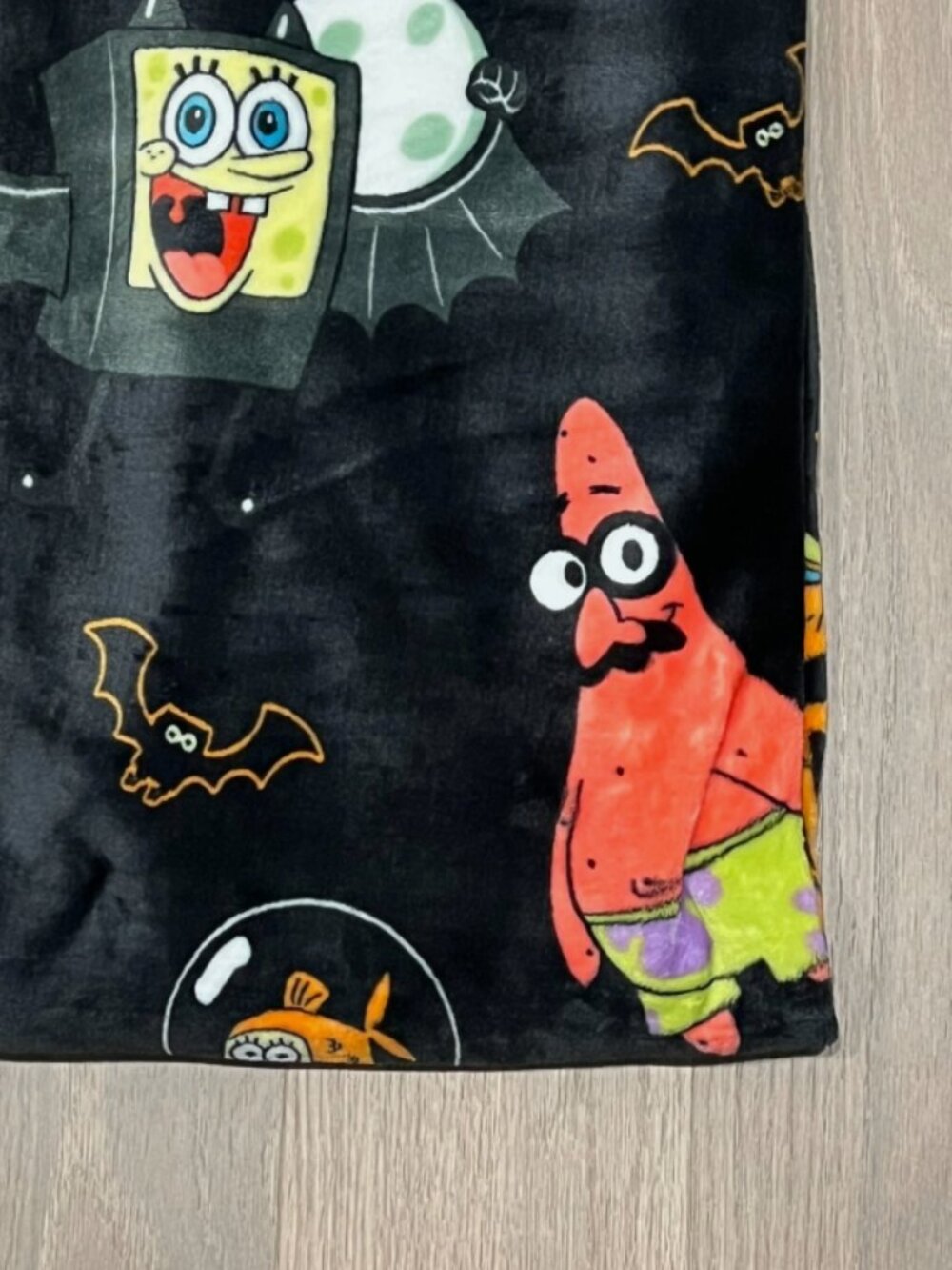 Nickelodeon SPONGEBOB SQUAREPANTS Black HALLOWEEN Plush Throw Blanket 50x70 NWT - Picture 8 of 14